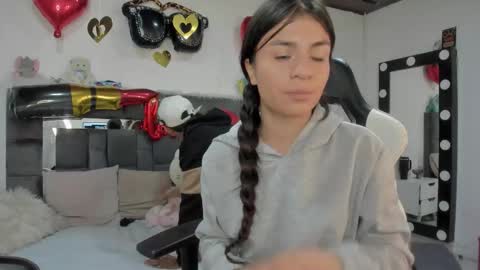 Snapshot of jade_sweetie chatting on 02.15.26 Jade online show from 02.15.26