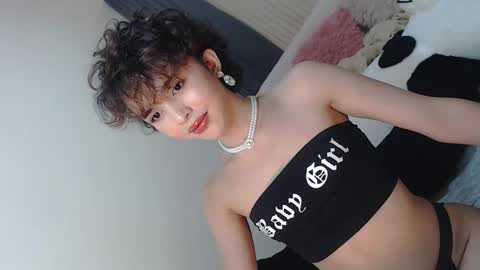 Snapshot of jade_the_vergin02 chatting on 10.24.25 Adriana online show from 10.24.25