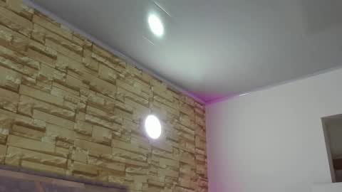 jade white  online show from 01.14.26