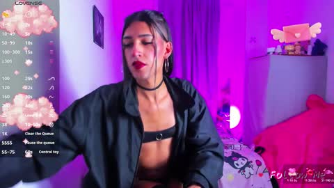 Snapshot of jadebenett chatting on 01.06.26 Jade Benett online show from 01.06.26