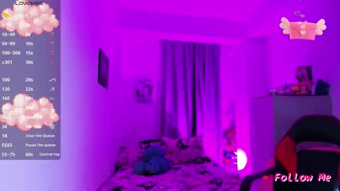 Snapshot of jadebenett chatting on 01.10.26 Jade Benett online show from 01.10.26