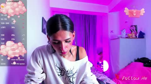 Snapshot of jadebenett chatting on 01.15.26 Jade Benett online show from 01.15.26