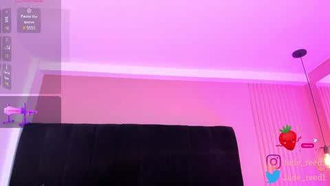 Jade Red  online show from 12.03.24