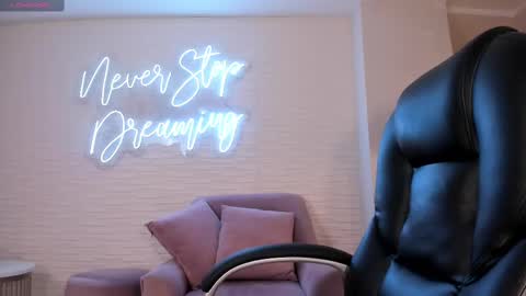 JADE EVANS online show from 02.26.25