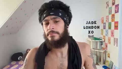 Snapshot of jadelondonxo chatting on 02.28.25 Jade online show from 02.28.25