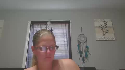 JadeLuv online show from 10.12.25