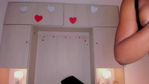 Snapshot of jademuller_ chatting on 05.22.26 JADE online show from 05.22.26