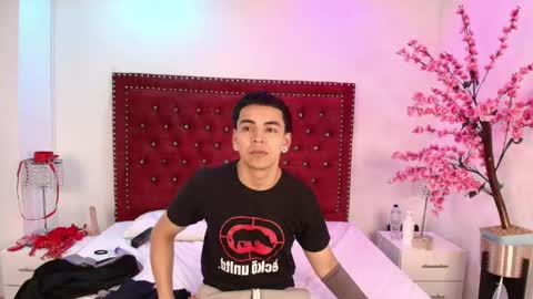 Jaden and Sofia  online show from 05.19.26