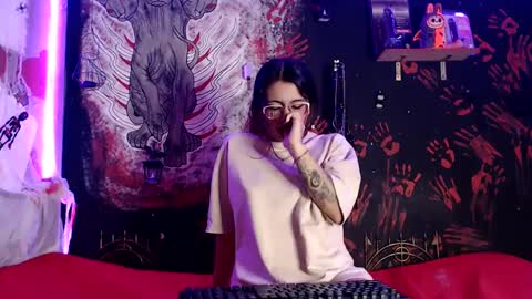 Snapshot of jadepoarch chatting on 09.12.25 Alex and Venus online show from 09.12.25