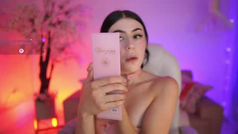 Jade Summer online show from 04.15.26