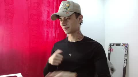 Snapshot of jaico_santos1 chatting on 05.25.26 Jaico online show from 05.25.26