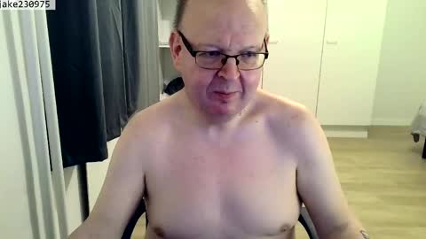 Snapshot of jake230975 chatting on 04.11.26 Jake2309 online show from 04.11.26