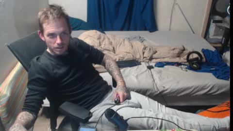 showingitoff online show from 11.12.25