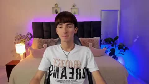 Snapshot of jake_evanss_ chatting on 06.09.26 JAKE online show from 06.09.26