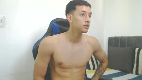 Snapshot of jake_shadow14 chatting on 04.25.26 Hi guys im new 3 online show from 04.25.26