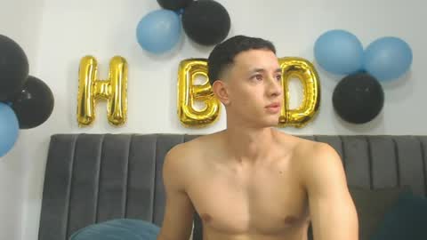 Snapshot of jake_shadow14 chatting on 04.30.26 Hi guys im new 3 online show from 04.30.26