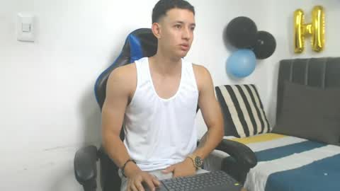 Snapshot of jake_shadow14 chatting on 05.01.26 Hi guys im new 3 online show from 05.01.26