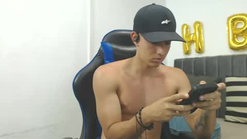 Snapshot of jake_shadow14 chatting on 05.20.26 Hi guys im new 3 online show from 05.20.26