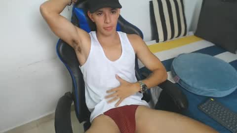 Snapshot of jake_shadow14 chatting on 06.09.26 Hi guys im new 3 online show from 06.09.26