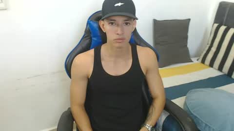 Snapshot of jake_shadow14 chatting on 06.11.26 Hi guys im new 3 online show from 06.11.26