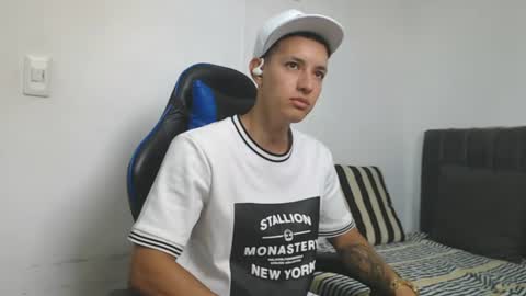 Snapshot of jake_shadow14 chatting on 07.05.26 Hi guys im new 3 online show from 07.05.26