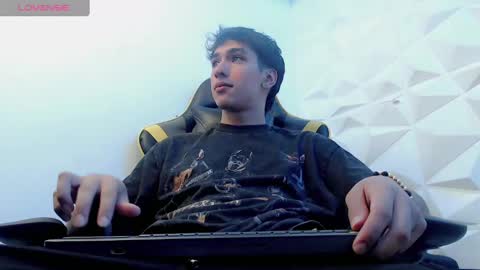 jake_tripp online show from 01.08.25