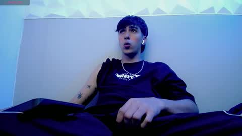 jake_tripp online show from 01.08.26