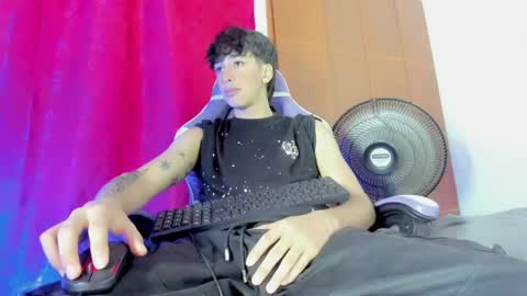 Snapshot of jake_tripp__ chatting on 03.09.26 jake online show from 03.09.26
