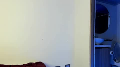 Snapshot of jakee_brown chatting on 02.12.25 Santiago online show from 02.12.25