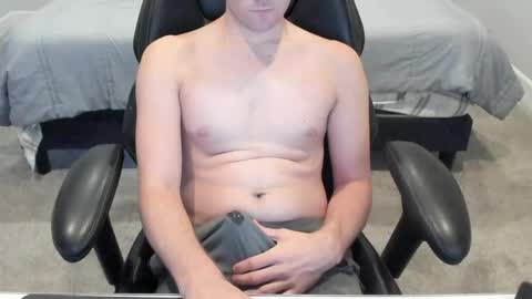 Snapshot of jakesnake442 chatting on 04.12.26 jakesnake442 online show from 04.12.26