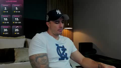 jakestone_1 online show from 11.11.25