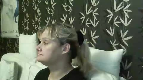 Snapshot of jakkilouise chatting on 11.07.25 JAKKI LOUISE pornstar online show from 11.07.25
