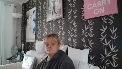 Snapshot of jakkilouise chatting on 11.20.25 JAKKI LOUISE pornstar online show from 11.20.25