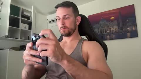 Snapshot of jakubstefano chatting on 05.16.26 Muscle beast P online show from 05.16.26