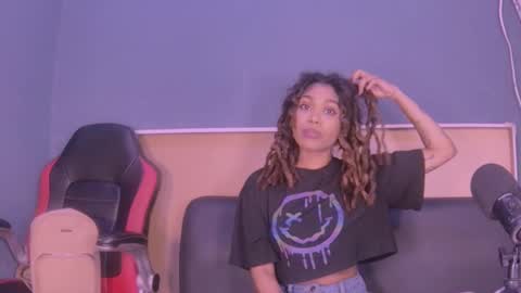 Snapshot of jamaicanbabex chatting on 12.04.24 jamaicanbabex online show from 12.04.24