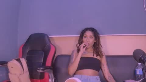 Snapshot of jamaicanbabex chatting on 12.05.24 jamaicanbabex online show from 12.05.24