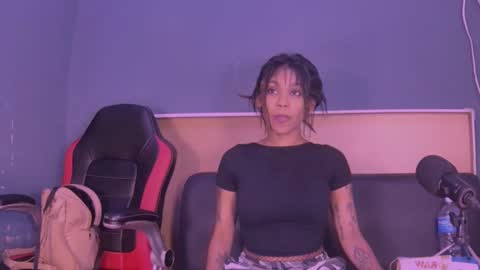 Snapshot of jamaicanbabex chatting on 12.13.24 jamaicanbabex online show from 12.13.24