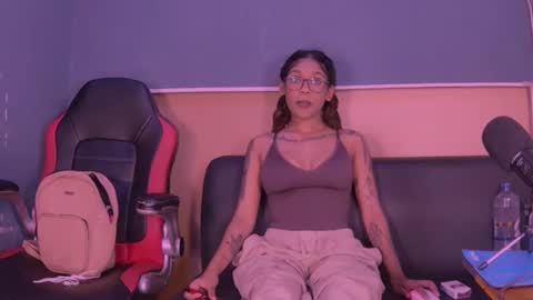 Snapshot of jamaicanbabex chatting on 12.30.24 jamaicanbabex online show from 12.30.24