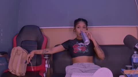 Snapshot of jamaicanbabex chatting on 01.06.25 jamaicanbabex online show from 01.06.25