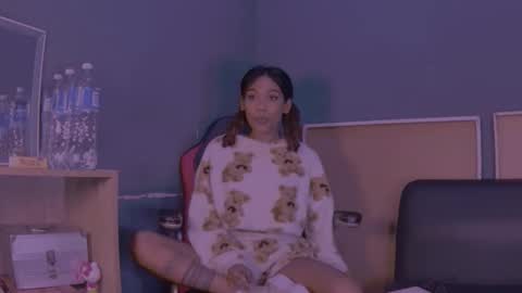 Snapshot of jamaicanbabex chatting on 01.16.25 jamaicanbabex online show from 01.16.25