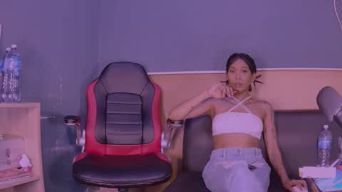 Snapshot of jamaicanbabex chatting on 01.19.25 jamaicanbabex online show from 01.19.25