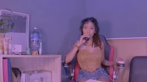 Snapshot of jamaicanbabex chatting on 02.04.25 jamaicanbabex online show from 02.04.25