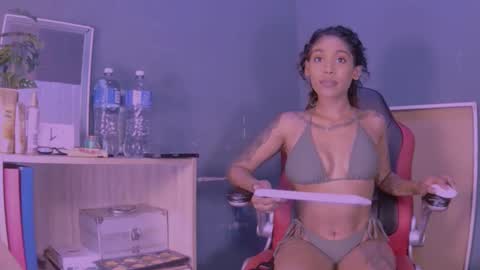 Snapshot of jamaicanbabex chatting on 02.08.25 jamaicanbabex online show from 02.08.25