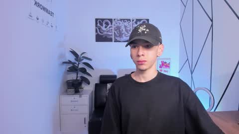 james_adamss_ online show from 11.20.25