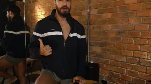 James Axel online show from 10.29.25