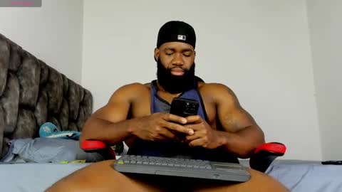 Snapshot of james_bbcmuscle chatting on 04.20.26 James BBC online show from 04.20.26