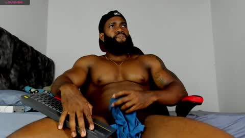 Snapshot of james_bbcmuscle chatting on 05.15.26 James BBC online show from 05.15.26