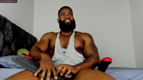 Snapshot of james_bbcmuscle chatting on 05.25.26 James BBC online show from 05.25.26