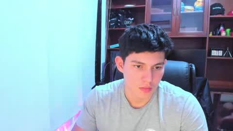 Snapshot of james_cr chatting on 02.04.25 james_cr online show from 02.04.25