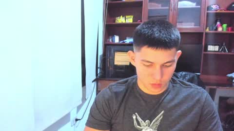 Snapshot of james_cr chatting on 02.08.25 james_cr online show from 02.08.25